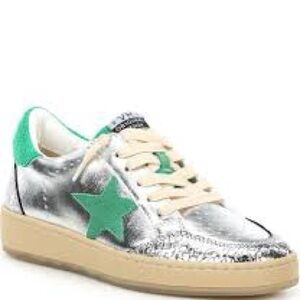 Vintage Havana Silver and Green Star Sneakers size 10